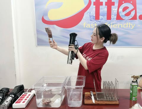 Máy nấu chậm 01